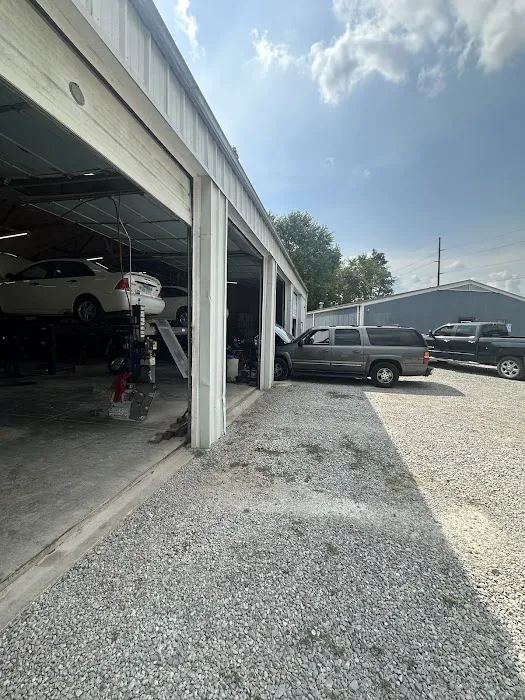 Hefner's Auto Repair Inc Picture 2