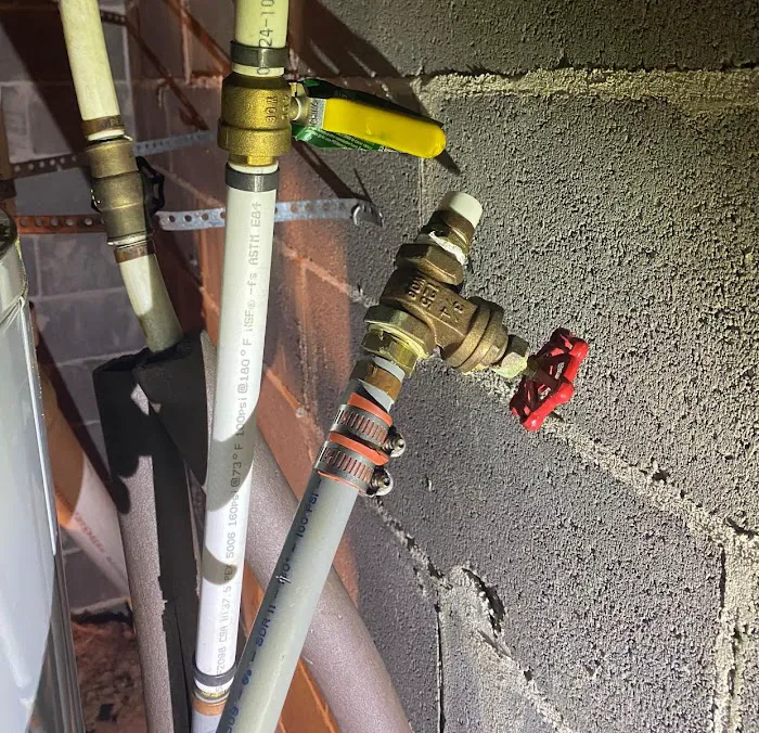 Mr Plumber Picture 4