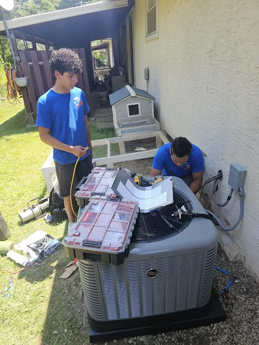 Carrion Air Picture 9