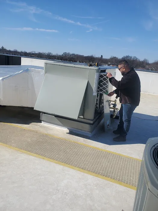 Carrion Air Picture 7