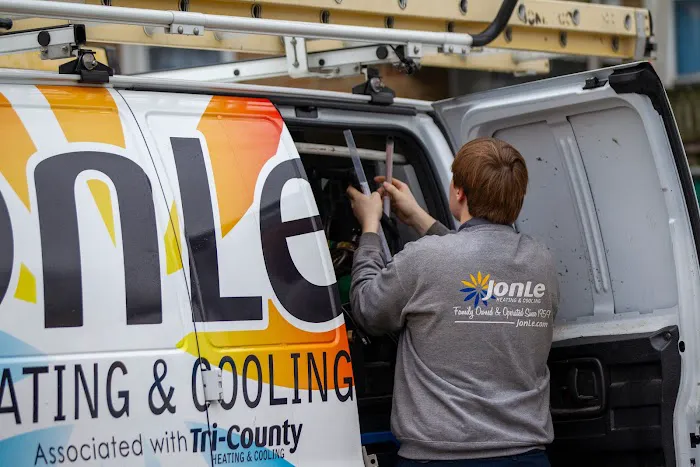 JonLe Heating & Cooling Picture 10