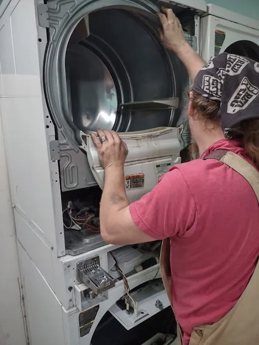 Holcomb Enterprises LLC Picture 7