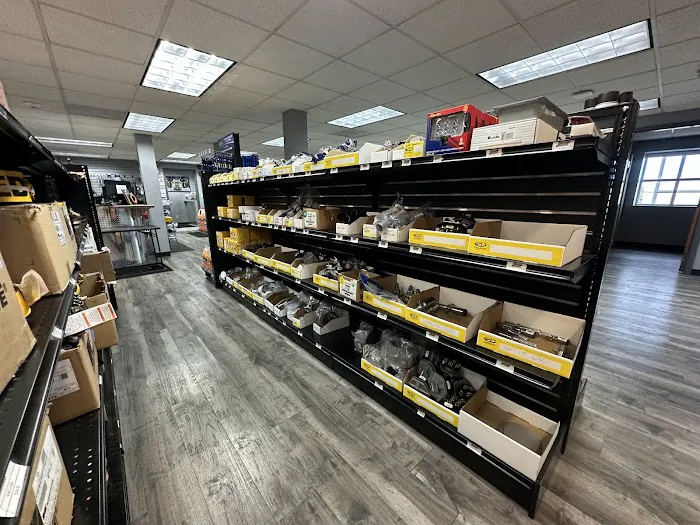 Truck Centers, Inc. - Freightliner Western Star Dealer Picture 5