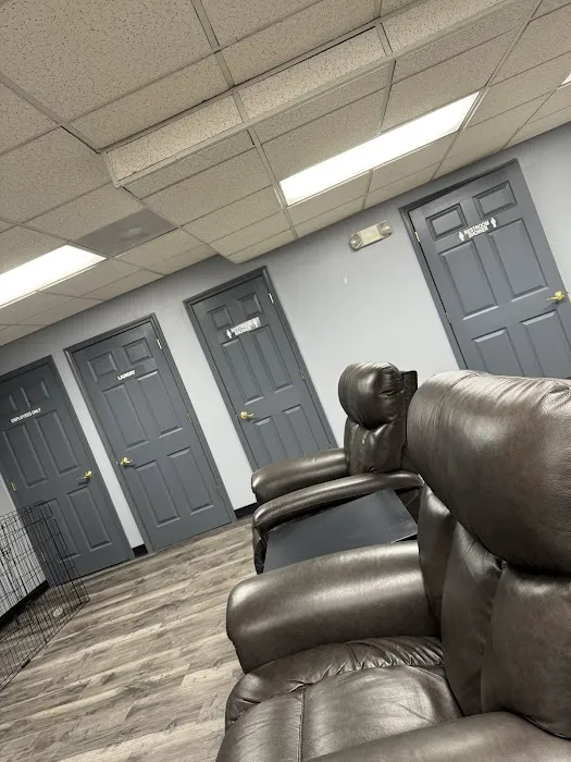 Truck Centers, Inc. - Freightliner Western Star Dealer Picture 8