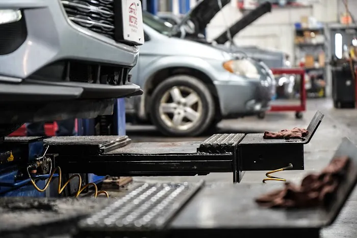 Garvin & Lidster Auto Service Picture 7