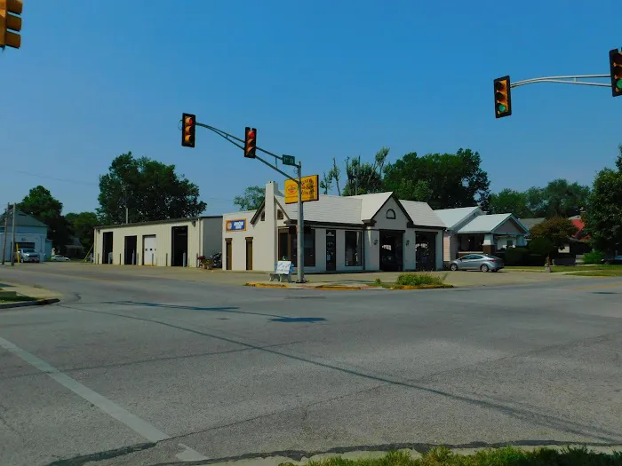 Garvin & Lidster Auto Service Picture 5