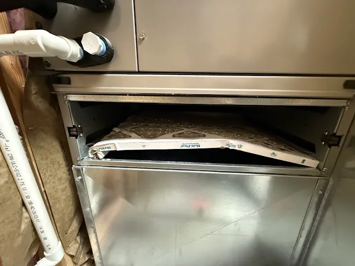 Edwards Royal Comfort Heating, Air & Plumbing - Greencastle Picture 3