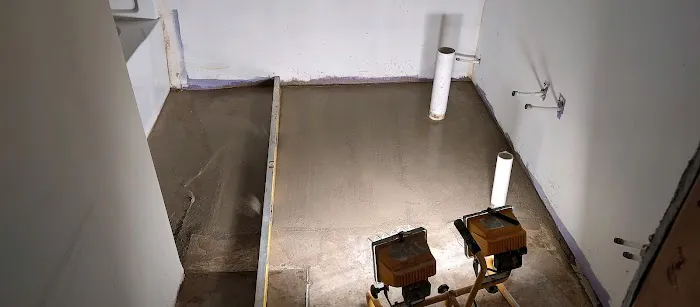 KC DEWEESE AND COMPANY LLC Picture 7