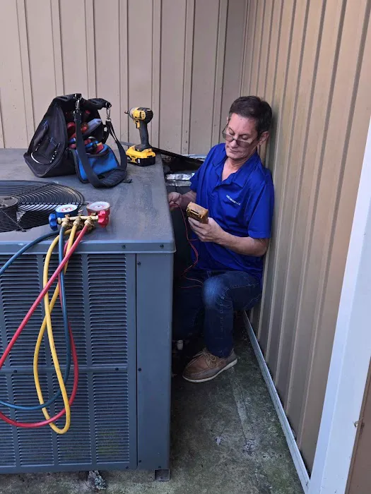 Wells Service LLC Picture 1