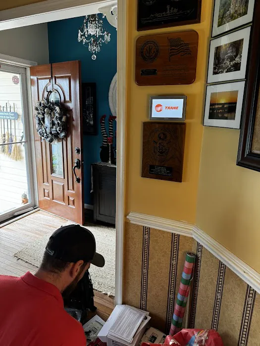 Eazy Breezy AC & Heating Picture 3