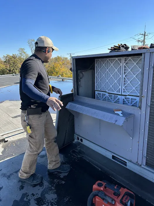 HL&S HVAC/R LLC Picture 4