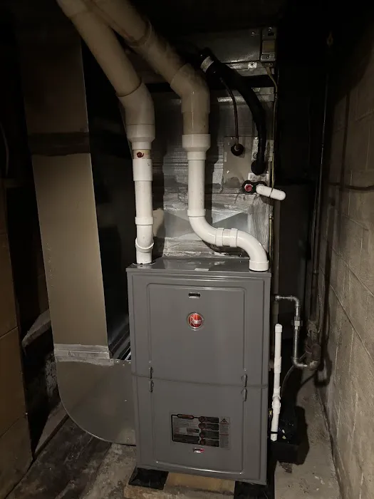 Van Bremen's Heat & Air LLC Picture 1