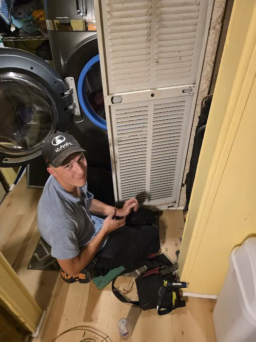 CAMPTON HEATING AND AIR Picture 1