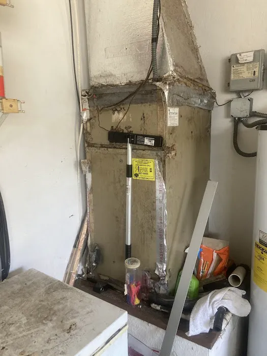 Rooster's Heating & Air Conditioning Picture 10