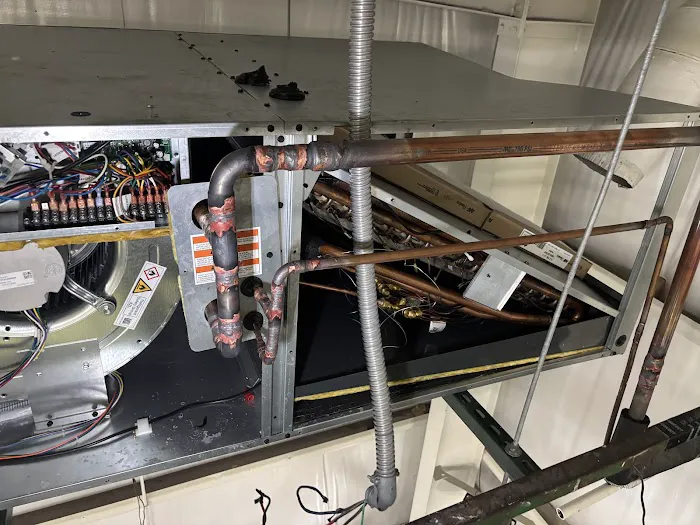 COLD ELECTRIC 2005 LLC Picture 5