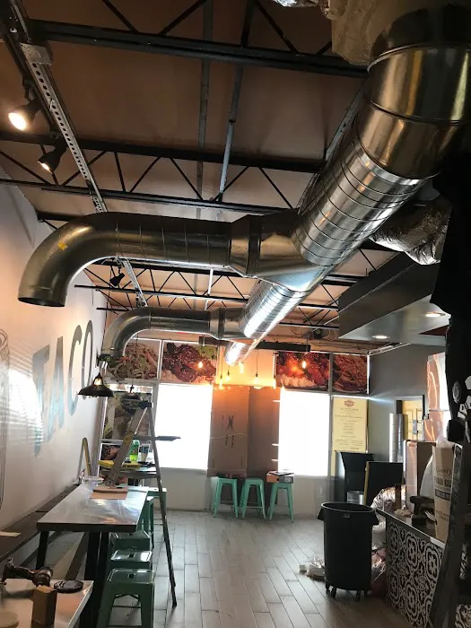 DC / AC Air Conditioning & Heating Picture 10