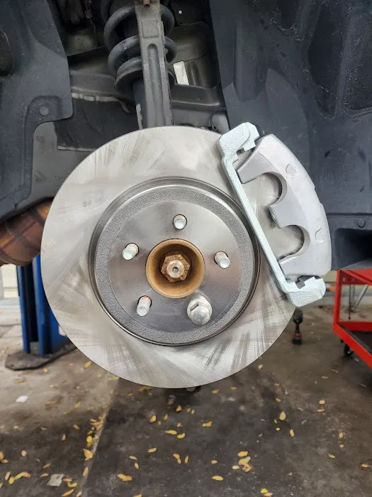 Lake County Auto Service Inc. Picture 10