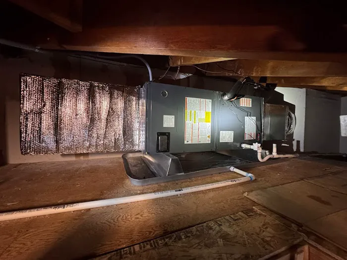 Pure AC Air Conditioning Picture 2