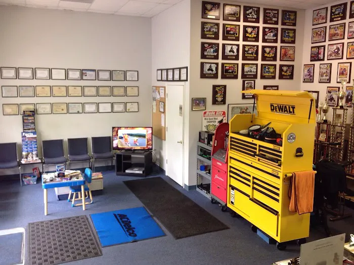 Yokley's Automotive Picture 2