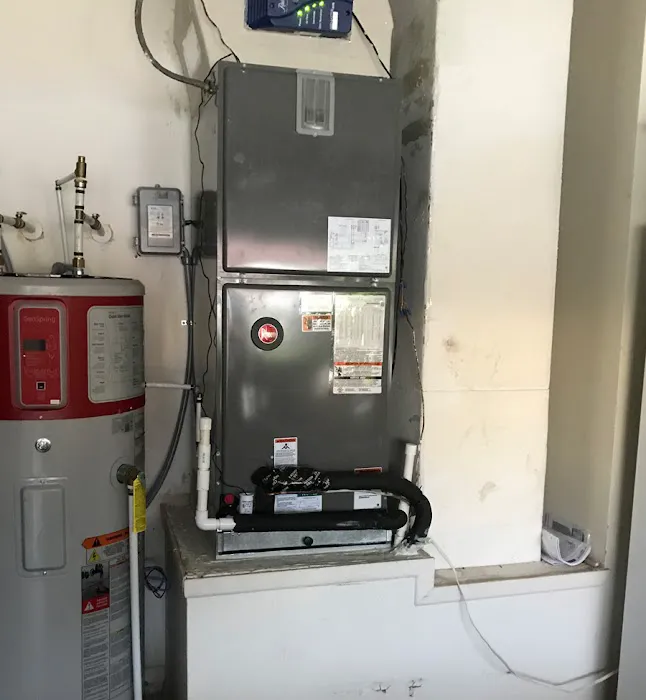 Aurora Air Inc. Picture 1