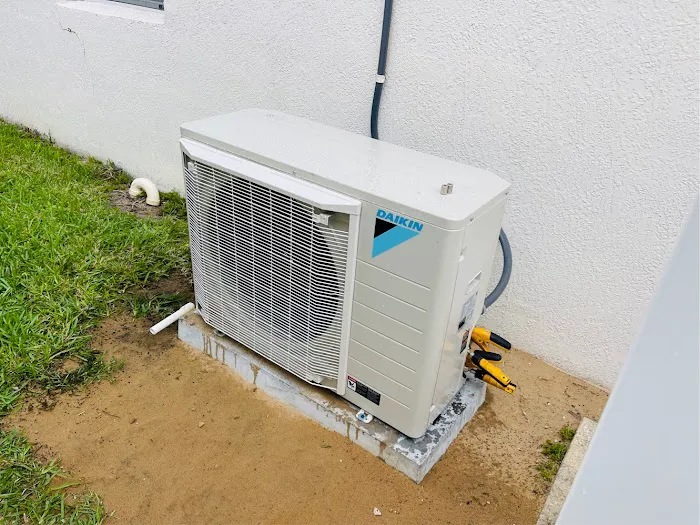 Underwood AC Picture 4