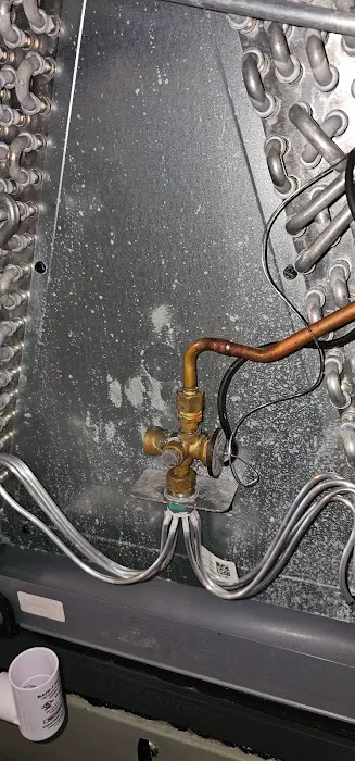 A/C PRO SERVICE LLC Picture 8