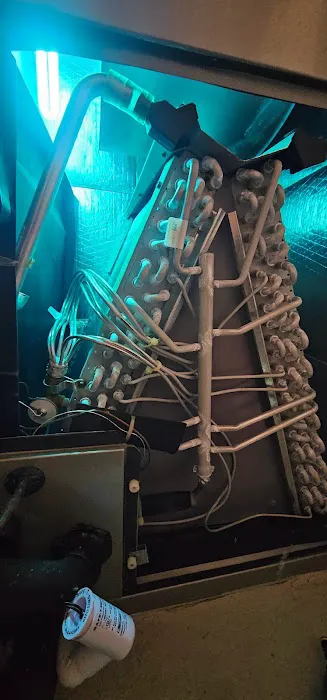 A/C PRO SERVICE LLC Picture 10