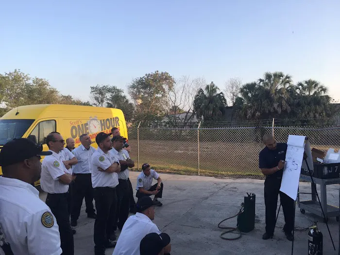 One Hour Air Conditioning & Heating Picture 4