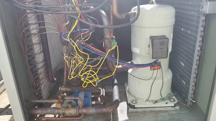 Powerful Technician Services Air conditioning Picture 2