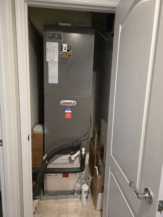 Custom Air Conditioning & Air Quality Picture 2