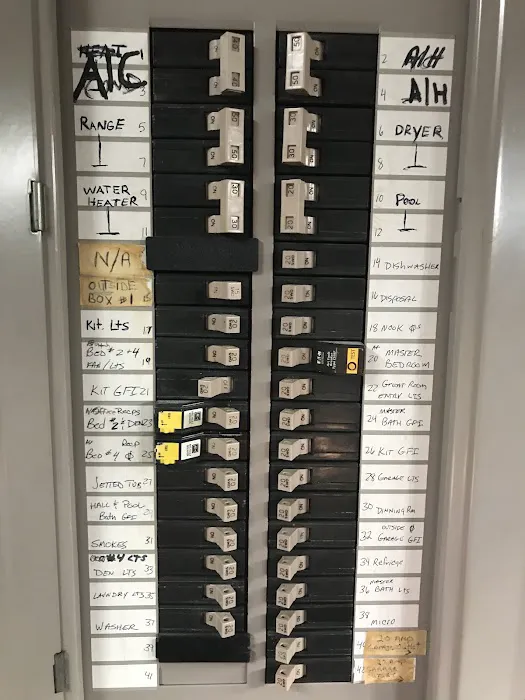 Bailey Electric and Signs, LLC Picture 3