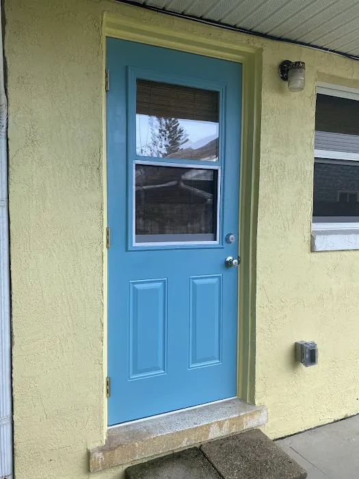 The Friendly Repairman Picture 4