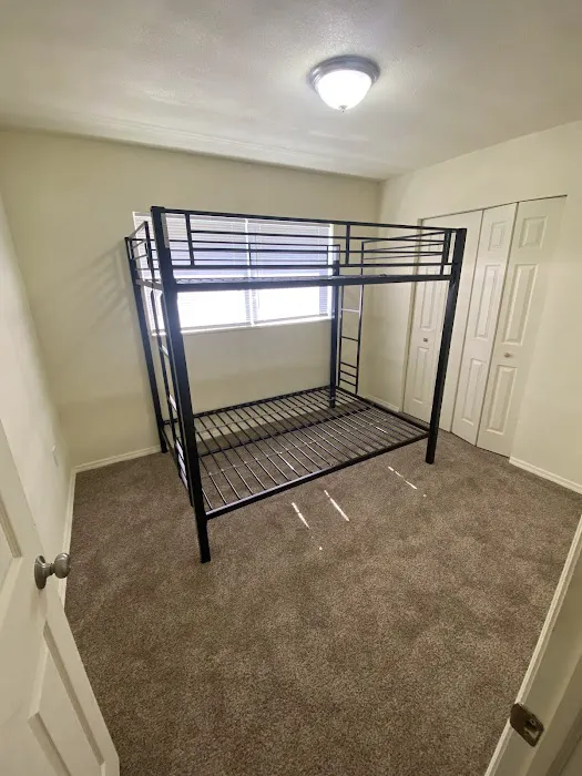 The Friendly Repairman Picture 6