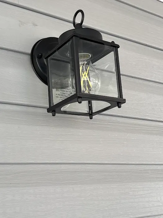 The Friendly Repairman Picture 10