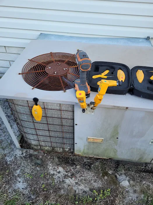 Red, White & Cool Air Picture 9