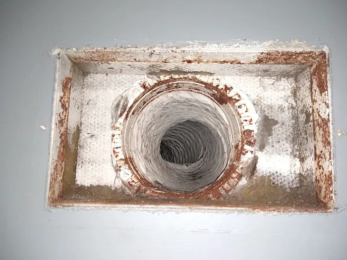 Eclair Duct Cleaning Picture 3