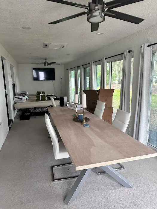 LOOK Electric Co. Picture 7