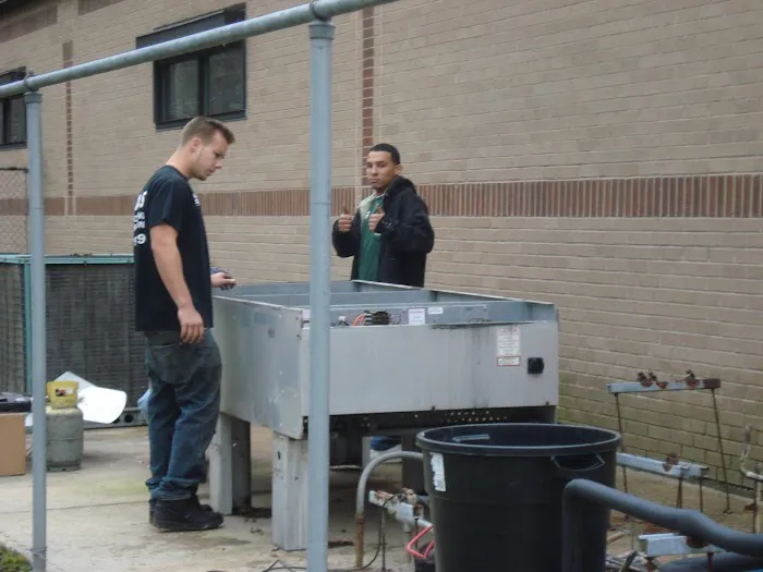 Marrs AC and refrigeration Picture 1