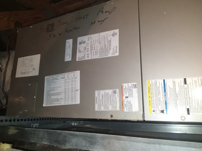 ERIC AC SERVICE LLC Picture 10