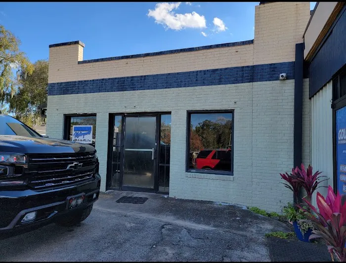 Super Service Auto Tech Picture 3