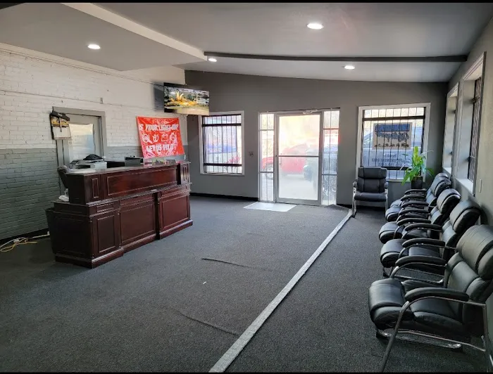 Super Service Auto Tech Picture 2