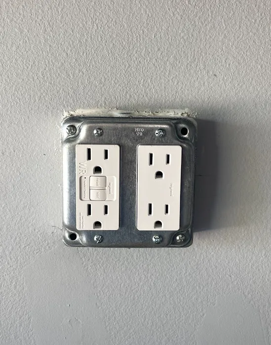 Mister Sparky Picture 10