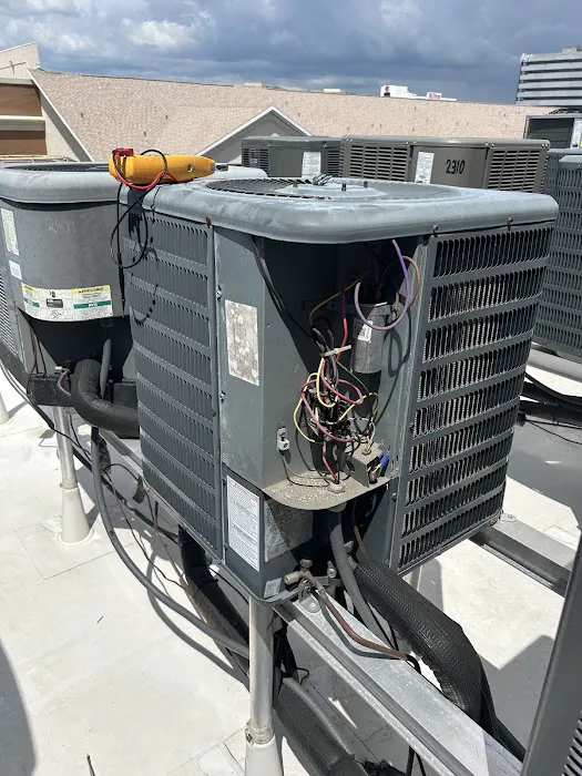 Below Zero Refrigeration & Air Conditioning LLC Picture 4