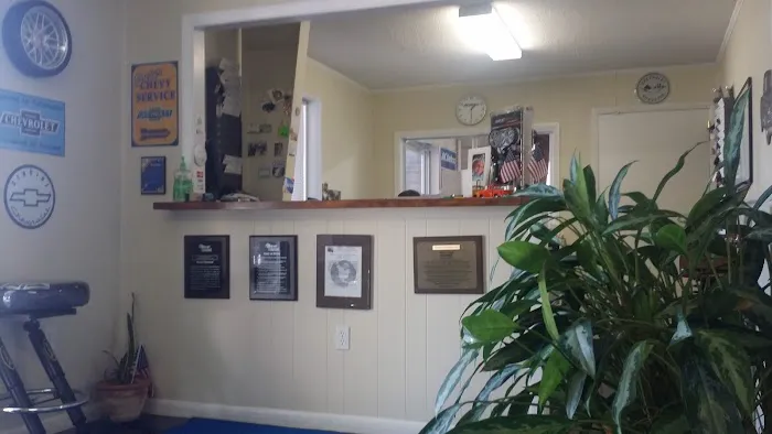 Performance Transmission & A/C Auto Repair Picture 9