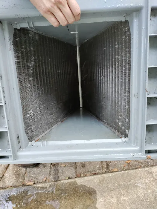 Starboard A/C Picture 1