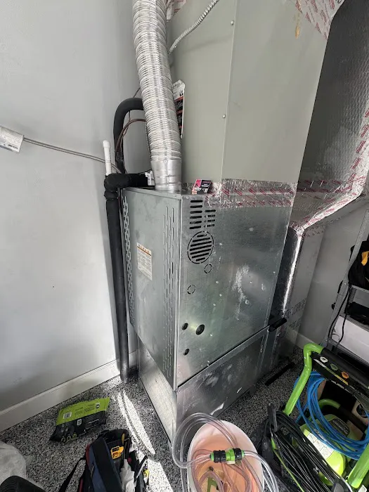 Ward's Heating & Cooling LLC Picture 6