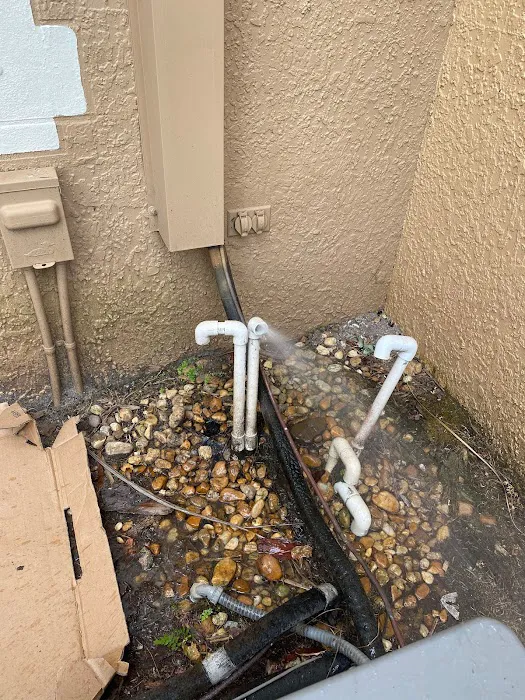 Universal Air & Heat Picture 4