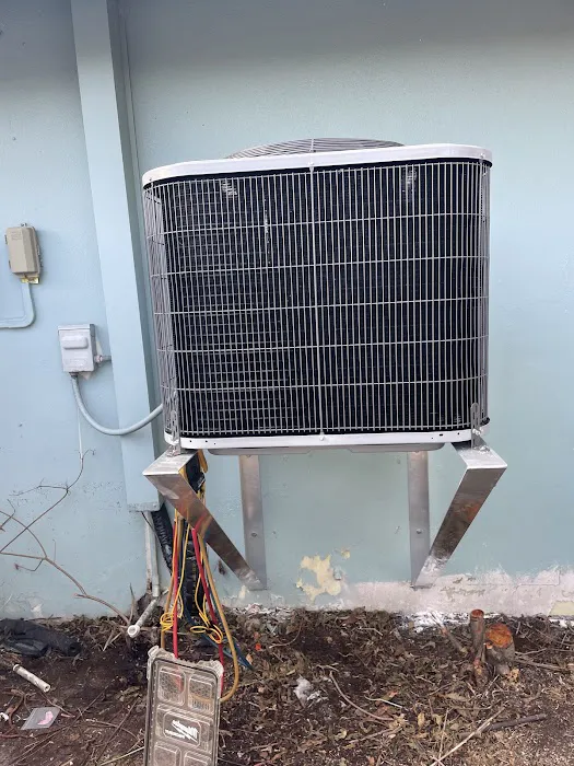 FL HVAC Team Picture 4