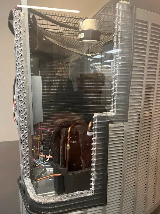 Rolando's H.V.A.C. Picture 10