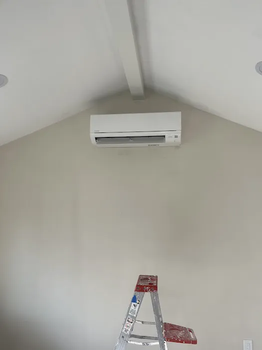 Mini Split Matt Picture 4